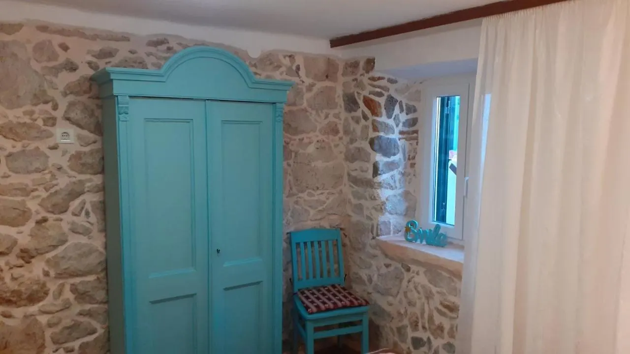 Apartman Manuela Baska  Apartment